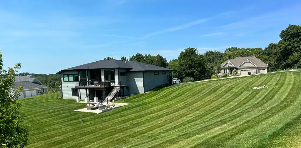 Lawn Care in Des Moines | Residential & Commercial